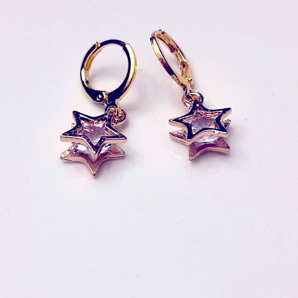 🌸3/$25 🆕 Gold Star Charm Huggie Hoop Earrings, Crystal Star Dangle Earrings - Picture 6 of 10